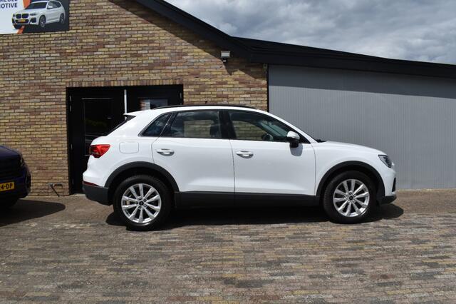 Audi Q3 45 TFSI E ADV EDITITION, AUT, Camera, Lane, Sonos