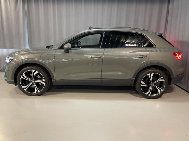 Audi Q3 45 TFSI e S edition 20"/Panoramadak/Dodehoek/Stoelverwarming/PDC v+a/MATRIX LED/Virtual cockpit/Navigatie/Apple Carplay & Android Auto