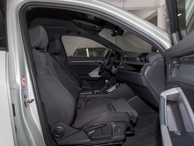 Audi Q3 Sportback 45 TFSI e S Line Black Pack ACC LED Navi Camera Sportstoelen Stoelverwarming 19 Inch