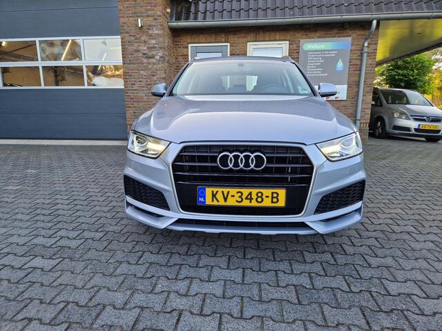 Audi Q3 1.4 TFSI S-LINE