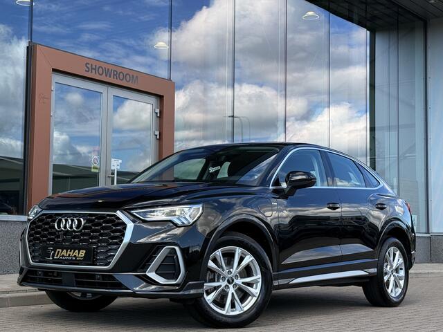 Audi Q3 Sportback 45 TFSI E S-Line | PHEV | Matrix | Stoelverwarming | Digital Dash | Parkeersensoren |