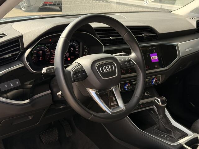 Audi Q3 Sportback 45 TFSI E S-Line | PHEV | Matrix | Stoelverwarming | Digital Dash | Parkeersensoren |