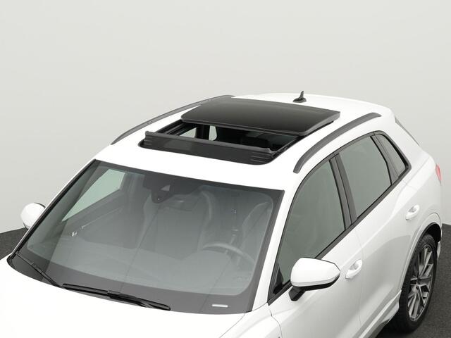 Audi Q3 35 TFSI 150 pk S-tronic S-Line | Panoramadak | Trekhaak | Bang & Olufsen | Leder/alcantara | Navigatie