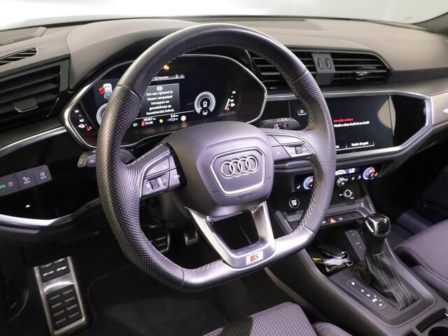 Audi Q3 Sportback 45 TFSI e S Edition 245 pk S-tronic | Navigatie | Panoramadak | Parkeersensoren | Achteruitrijcamera | Adaptieve cruise control | Lichtmetalen velgen 20" | S-Line |