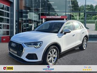audi-q3-45-tfsie-s-line-navi-acc-pd