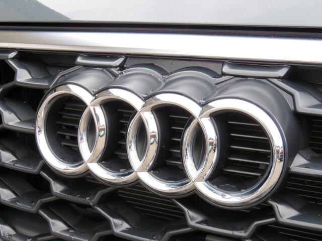 Audi Q3 45 TFSIe 245pk S EDITION / 20 Inch / Camera / Leder / Stoelverw. / Electrische achterklep / BOVAG garantie