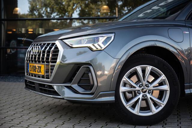 Audi Q3 45 TFSI e S edition ,Trekhaak, S-Line, Achteruitrijcamera, Stoelverwarming,