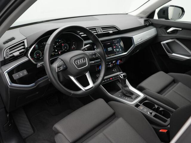 Audi Q3 45 TFSI e 245 pk S-tronic Advanced edition | Sportstoelen | Stoelverwarming | Standkachel | Side Asssit | Adaptive Cruise | Carplay | 18 inch