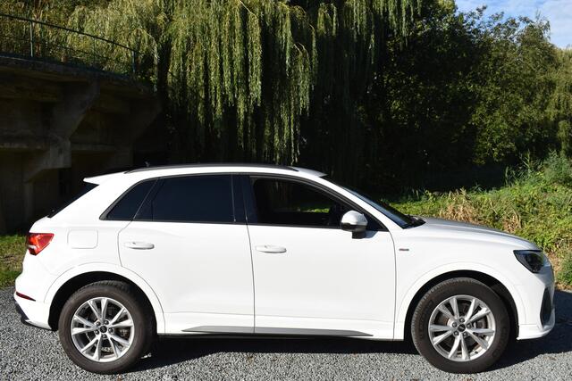 Audi Q3 45 TFSIe 245PK S-TRONIC HYBRID S-LINE LEDER/NAVI/360°CAMERA