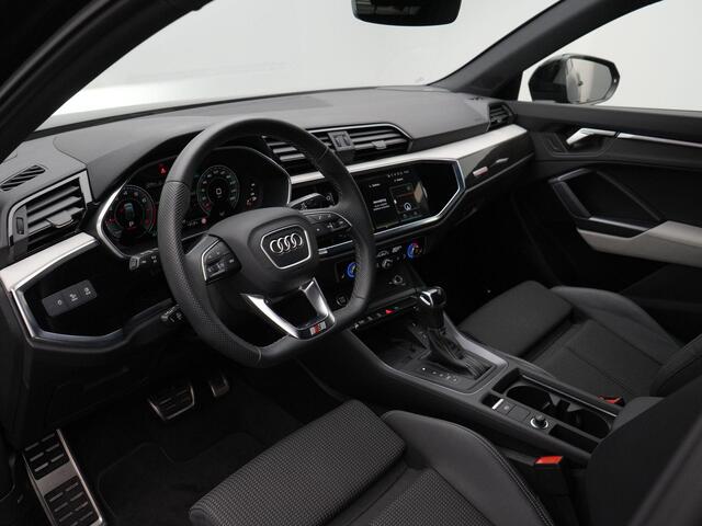 Audi Q3 Sportback 35 TFSI 150 pk S-tronic S Edition Competition / S-Line | Panoramadak | Trekhaak | Standkachel | Demperregeling | Elektr. verstelbare stoelen | Sonos | Rondomzicht camera