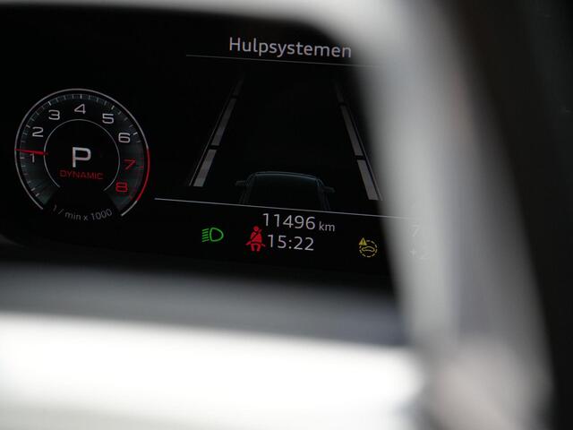 Audi Q3 Sportback 35 TFSI 150 pk S-tronic S Edition Competition / S-Line | Panoramadak | Trekhaak | Standkachel | Demperregeling | Elektr. verstelbare stoelen | Sonos | Rondomzicht camera
