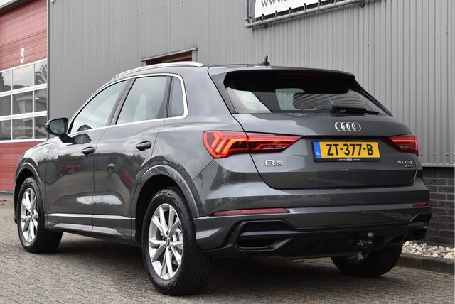 Audi Q3 40 TFSI quattro S Line Virtual cockpit, Elek. trekhaak, Adaptive cruise, Camera,