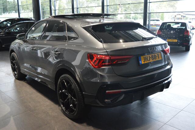 Audi Q3 Sportback 35 TFSI 2X S-LINE Black Style pano trekhaak camera 20 inch !!