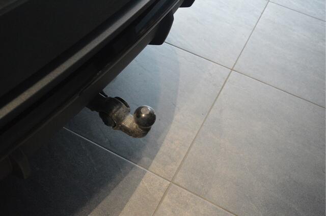 Audi Q3 Sportback 35 TFSI 2X S-LINE Black Style pano trekhaak camera 20 inch !!