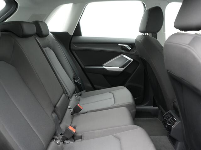 Audi Q3 45 TFSI e S Line Plug In Hybrid 245pk PHEV | Apple Carplay | Navigatie | Blis | Cruise Control | Virtual Cockpit | DAB | L.M"18 |