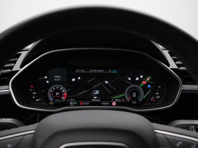 Audi Q3 Sportback 35 TFSI 150 pk S-tronic S Edition / S-Line | Panoramadak | Trekhaak | Geheugenstoel | Matrix LED | Sonos | Rondomzicht camera | Leder/alcantara