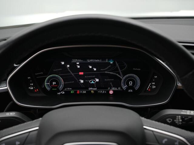 Audi Q3 Sportback 45 TFSI e 245 pk S-tronic S Edition / S-Line | Leder | Achteruitrijcamera | Stoelverwarming | Navigatie