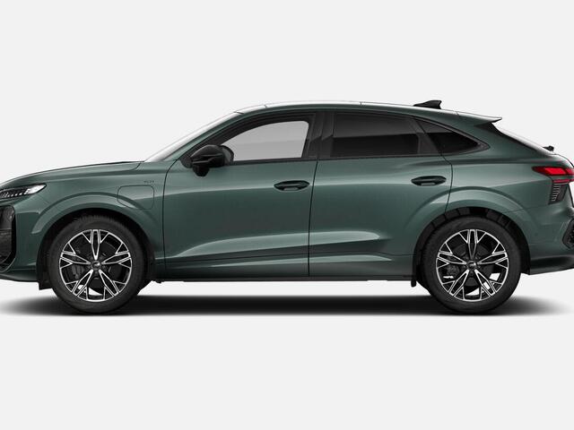Audi Q3 Sportback 1.5 TFSI e-hybrid S edition 272 PK · Techniekpakket plus · Panorama-glasdak · Privacy glas