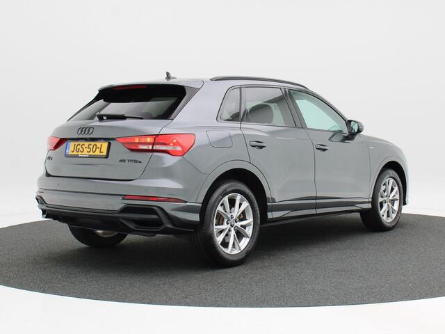 Audi Q3 45 TFSi e 245 Pk S edition | LED | Panoramadak | Zwart Optiek | Leder/Alcantara | Camera | CarPlay | Adaptive Cruise | Elektrische Achterklep | 18 Inch | 62.220 Km