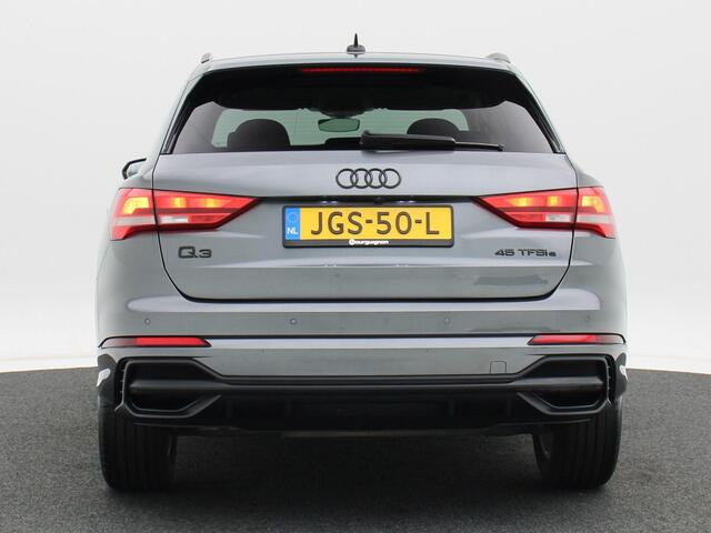 Audi Q3 45 TFSi e 245 Pk S edition | LED | Panoramadak | Zwart Optiek | Leder/Alcantara | Camera | CarPlay | Adaptive Cruise | Elektrische Achterklep | 18 Inch | 62.220 Km