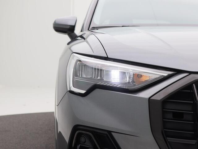 Audi Q3 45 TFSi e 245 Pk S edition | LED | Panoramadak | Zwart Optiek | Leder/Alcantara | Camera | CarPlay | Adaptive Cruise | Elektrische Achterklep | 18 Inch | 62.220 Km