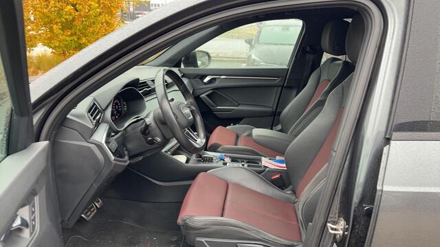 Audi Q3 35 TFSi 150 Pk Automaat S-Line | Navigatie | LED | S-Line Stoelen | Camera | Privacy Glas | Cruise | 1e Eigenaar | Trekhaak