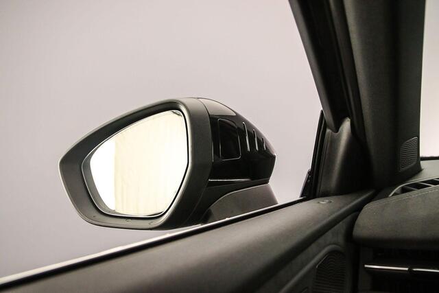 Audi Q3 1.5 200kW e-hybrid S edition | Tech plus | Full-led | ACC | Keyless | Techniekpakket |