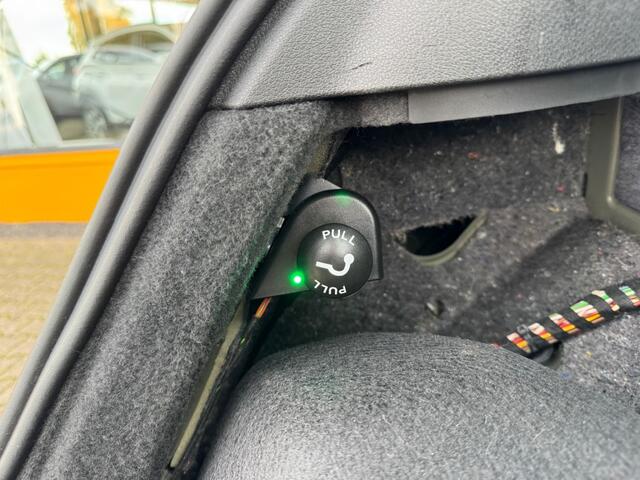 Audi Q3 1.4 TFSI 150 pk DSG Design Pro Line - Xenon - elec trekhaak