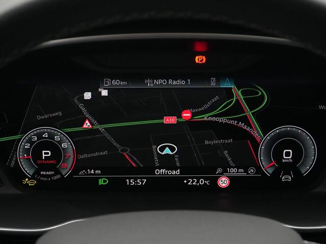 Audi Q3 Sportback 35 TFSI 150 pk S Edition Competition | Panoramadak | Trekhaak | Adaptief onderstel | 20 inch | Rondomzicht camera | Optiekpakket zwart plus | Carbon inleg