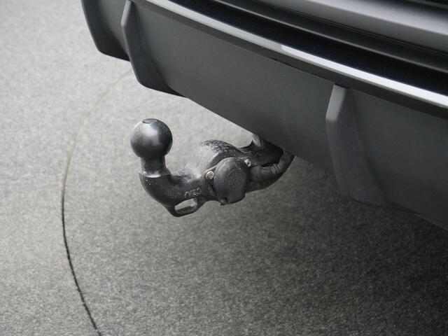 Audi Q3 Sportback 35 TFSI 150 pk S Edition Competition | Panoramadak | Trekhaak | Adaptief onderstel | 20 inch | Rondomzicht camera | Optiekpakket zwart plus | Carbon inleg