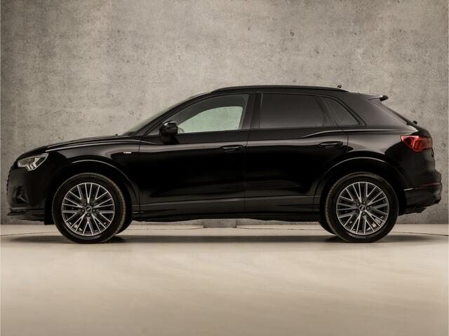 Audi Q3 35 TFSI S Line Sport 150Pk Automaat (VIRTUAL COCKPIT, GROOT NAVI, LEDER, SFEERVERLICHTING, ALCANTARA HEMEL, STUUR/STOELVERWARMING, SPORTSTOELEN, MATRIX LED KOPLAMPEN, GETINT GLAS, NIEUWSTAAT)