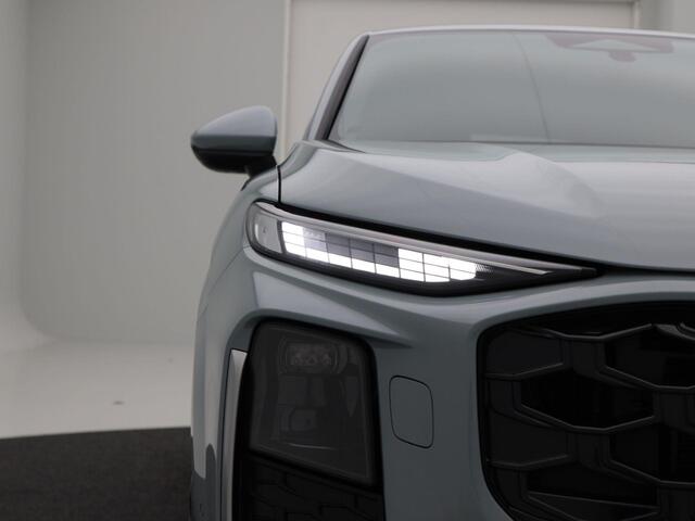 Audi Q3 Sportback S edition e-hybrid | 272 PK | 19 inch velgen | Privacyglas | Tech plus pakket | Audi Phone Box |