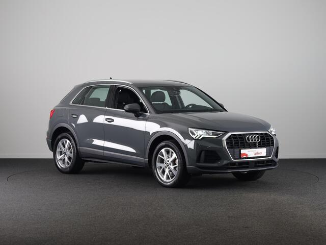 Audi Q3 45 TFSI e Business Edition 245 pk S-tronic | Navigatie | Parkeersensoren | Adaptieve cruise control | LED koplampen | Lichtmetalen velgen 18" |