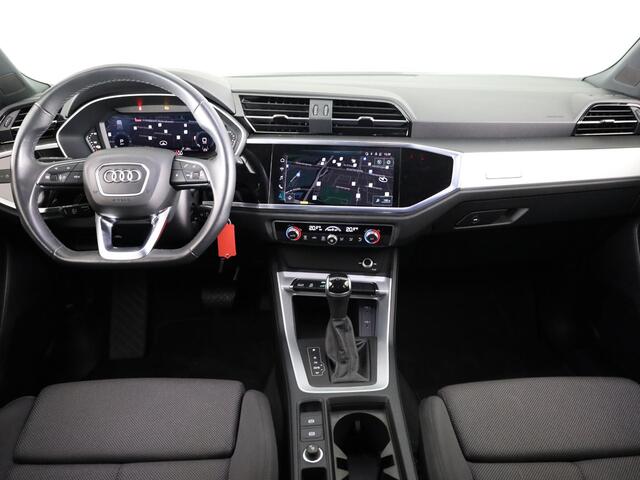 Audi Q3 45 TFSI e Business Edition 245 pk S-tronic | Navigatie | Parkeersensoren | Adaptieve cruise control | LED koplampen | Lichtmetalen velgen 18" |