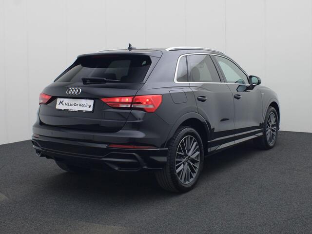 Audi Q3 45 TFSIe 180kW/245PK S Line · Stoelverwarming · Drive select · Leder/stof · Apple/Android Car Play ·