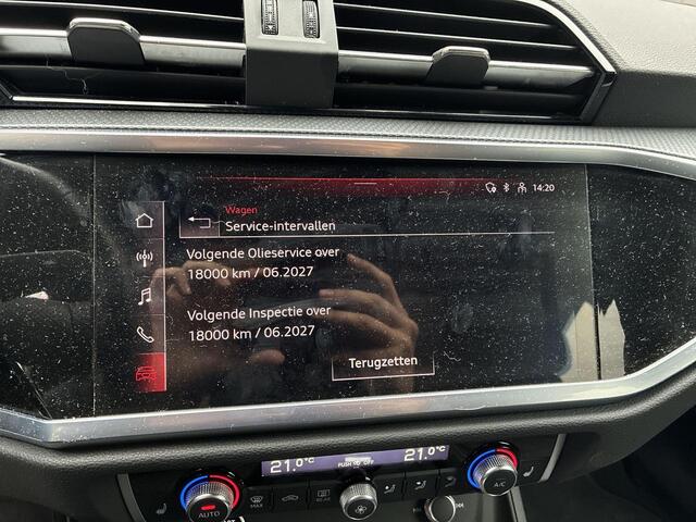 Audi Q3 35 TFSI 150pk S-tronic S edition · Camera · Apple/Android Car Play · P-Sensoren · Keyless · Stoelverwarming · 19'' Inch · Garantie t/m 07-09-2027 of 100.000km