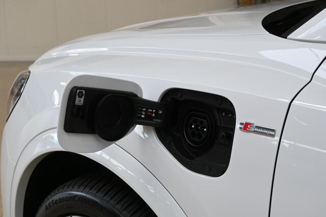 Audi Q3 45 TFSIe 245pk S edition | ACC | Elek. klep | Camera | 100% (Dealer) onderhouden label