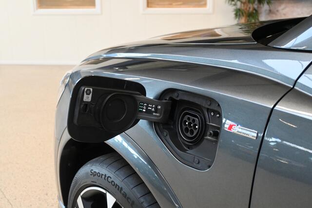 Audi Q3 45 TFSIe 245pk S edition | ACC | Sonos | Camera | 100% (Dealer) onderhouden label