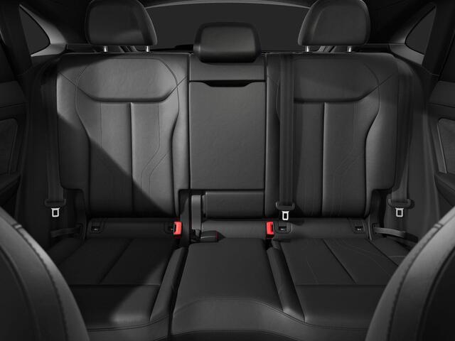 Audi Q3 1.5 200kW e-hybrid S edition 272 PK 272 PK Sportback · Tech Pro · MMi Experience · Oled achterlichten