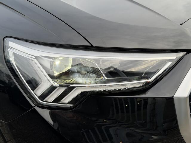 Audi Q3 35 TFSI S-line Pano-Dak | Trekhaak | Matrix LED | Stoelverw.