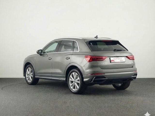 Audi Q3 35 TFSI S edition 150pk | Navigatie | Adaptieve cruise controle | Verwarmbare voorstoelen