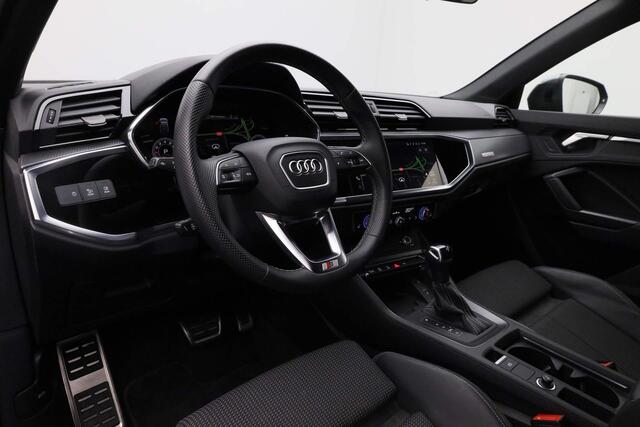 Audi Q3 Sportback 35 TFSI 150 pk S-tronic S-Line | Panoramadak | Achteruitrijcamera | Stoelverwarming | Navigatie
