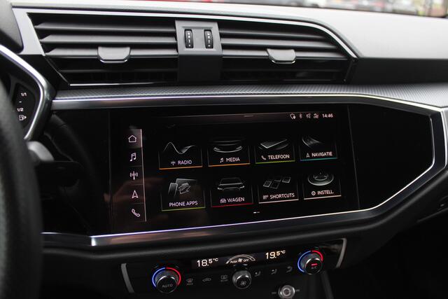 Audi Q3 35 TFSI Pro Line 3x S-Line / Navigatie / Half leder / 18'' / LED Koplampen / Parkeerhulp achter / Stoelverwarming / Cruise Control