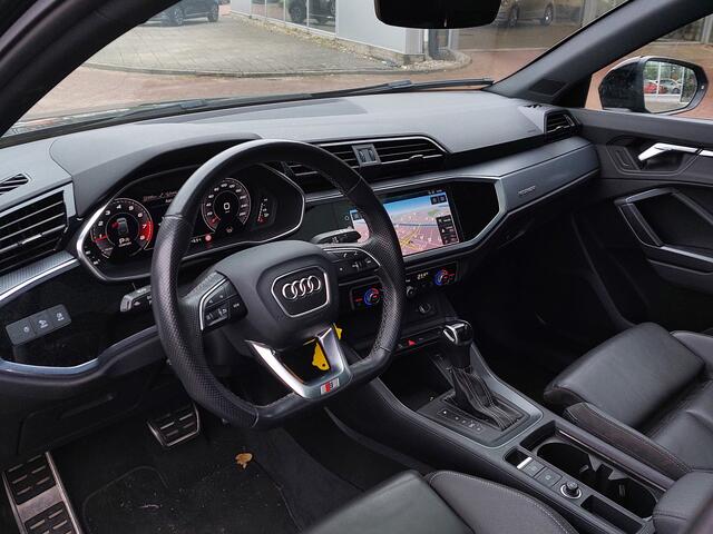 Audi Q3 Sportback 40 TFSI 190pk Quattro S-Edition | Navi | Apple Carplay+Android Auto | Clima | Adap.Cruise | Led Koplampen | Panorama Schuifdak | Leder+Verwarmd | Dodehoek+Rijstrooksensor | Pdc V+A+Camera