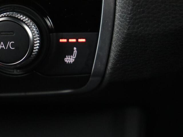 Audi Q3 45 TFSIe S edition | Leder | Stoelverwarming | Adaptive cruise | Camera | Carplay | Sfeerverlichting | Navigatie | Sonos 3D Sound | Climate control | Parkeerhulp | Full LED | S Line | PHEV | Plug In