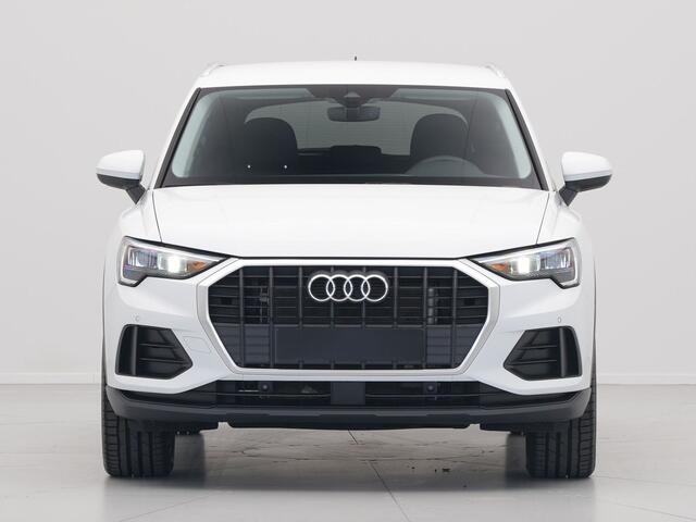 Audi Q3 45 TFSI e 245 pk PHEV S-Tronic edition Navigatie / Camera / Stoelverwarming