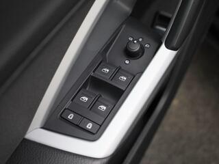 audi-q3-sportback-45-tfsie-180kw-24