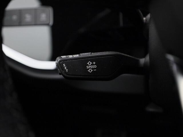 Audi Q3 35 TFSI/150PK S Edition · Trekhaak · Apple/Android Car Play · Keyless · Navigatie