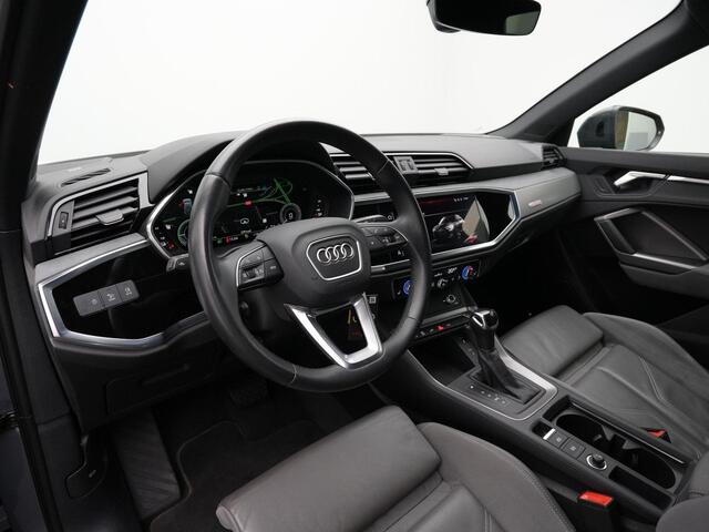 Audi Q3 45 TFSI e 245 pk S-tronic S-Line | Trekhaak | Leder | Sonos | Achteruitrijcamera | Stoelverwarming | Navigatie