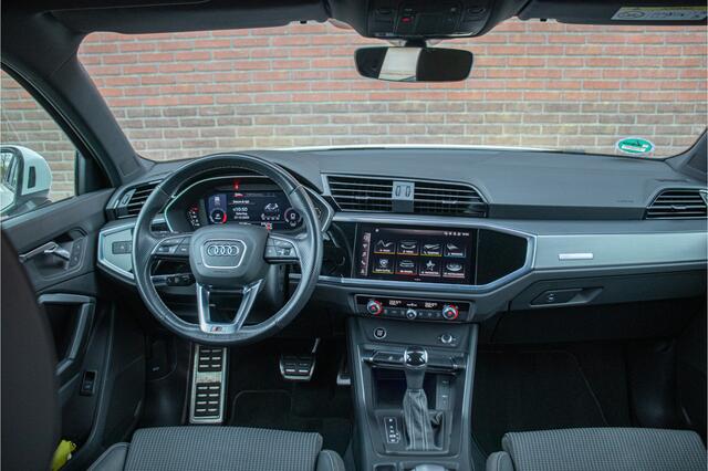 Audi Q3 35 TFSI S-Tronic S edition, 35.000km NAP, Adaptive cruise, Camera, Carplay, Sfeerverlichting, Keyless, PDC, S-Line.